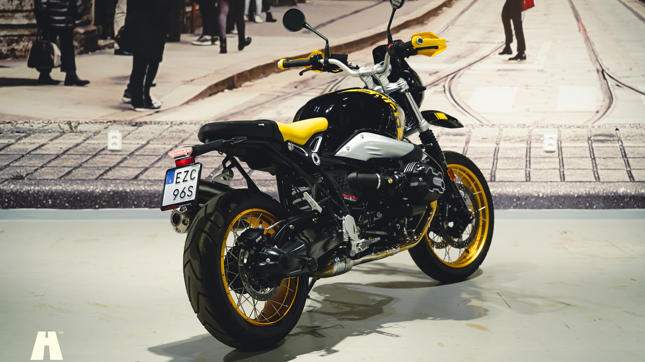 Exterior image of 2021 BMW R Ninet Urban G/S (8)