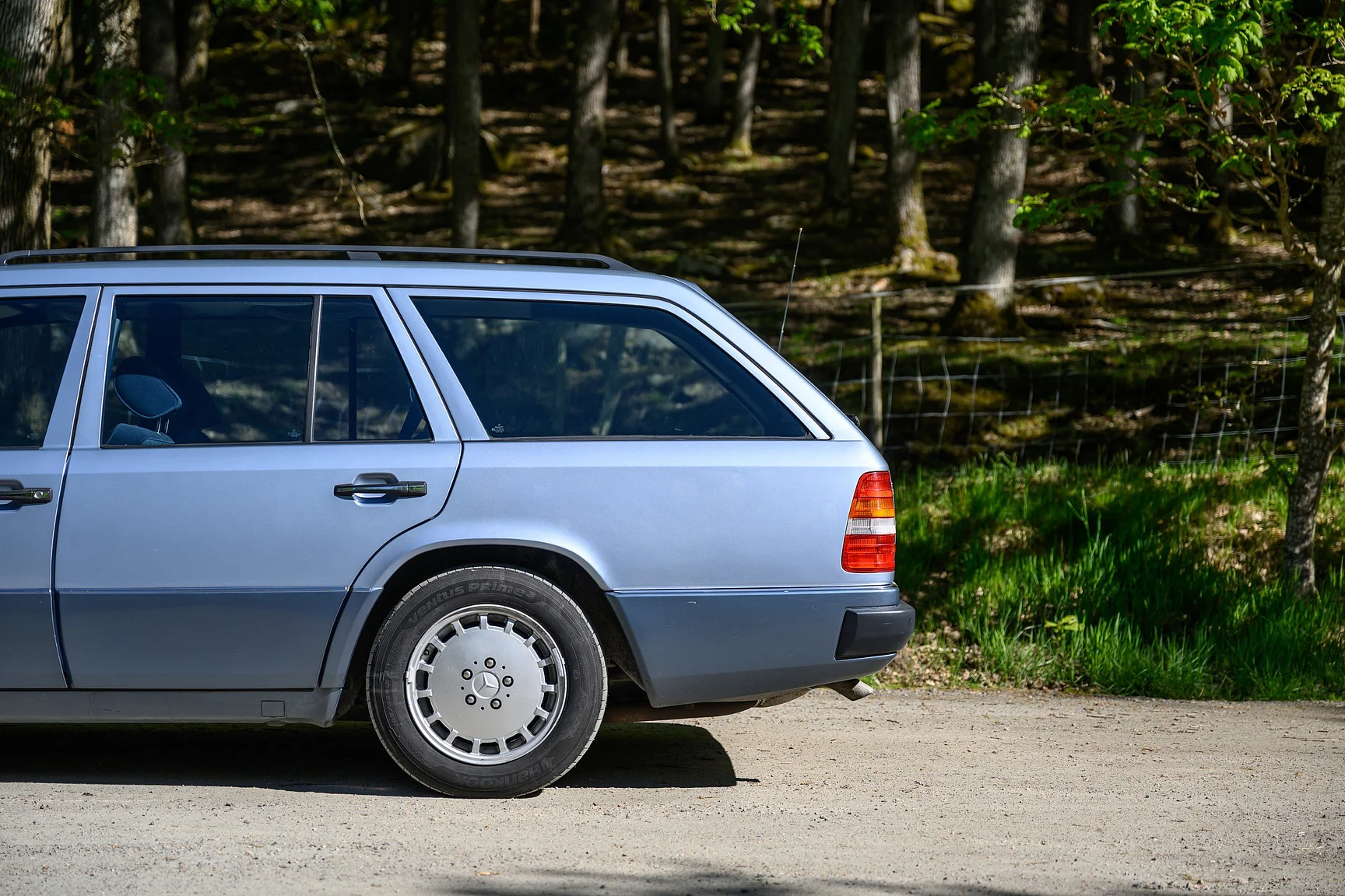 Exteriörbild på 1992 Mercedes-Benz 300 TE (20)