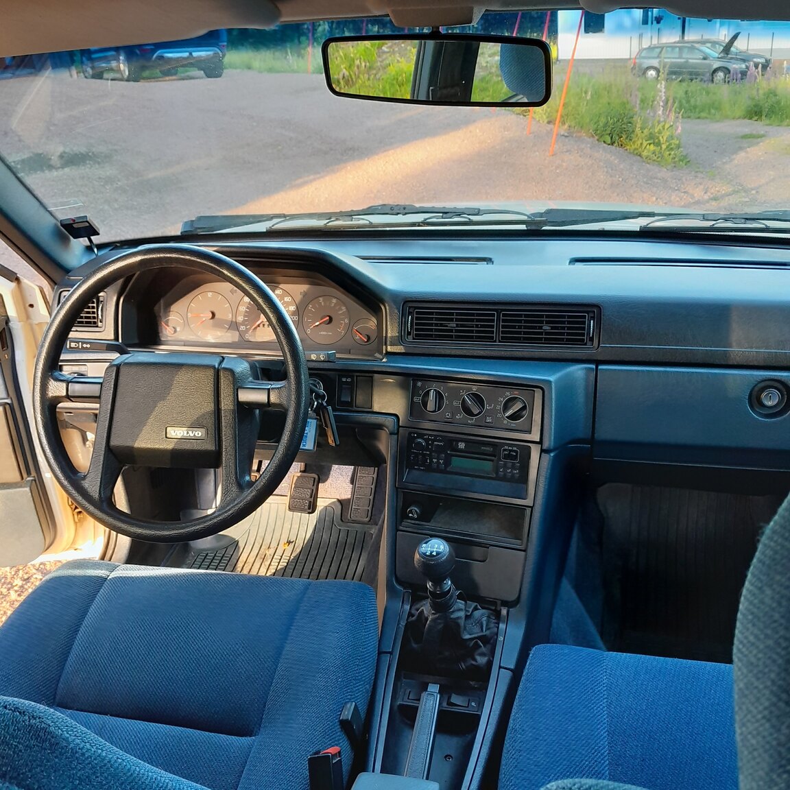Interiörbild 1992 Volvo 944 GL SE