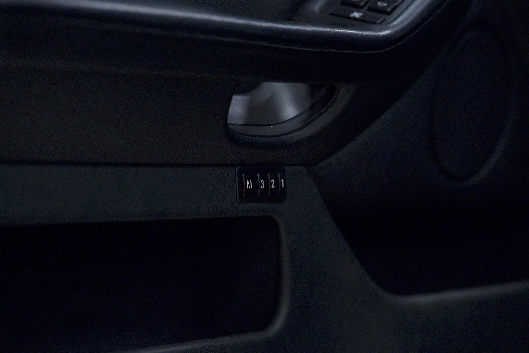 Interiörbild 2002 BMW M5 E39 (8)