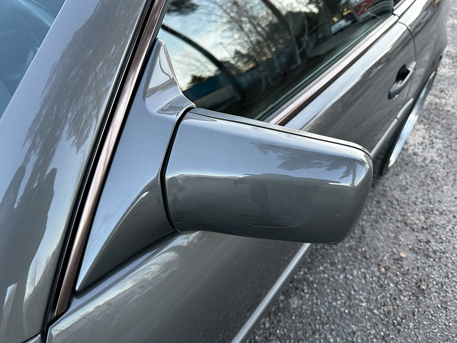 Exteriörbild på 1990 Mercedes-Benz SL500
