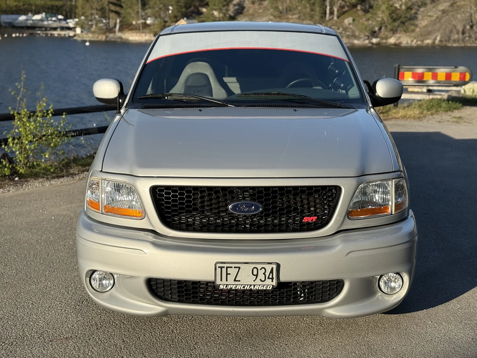 Aussenfoto 2002 Ford F 150 Lightning / Kenne Bell (19)