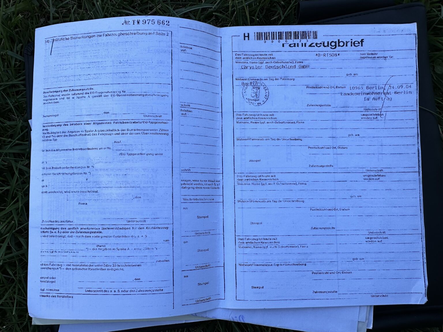 Documentation for 2004 Dodge Viper SRT-10 (7)