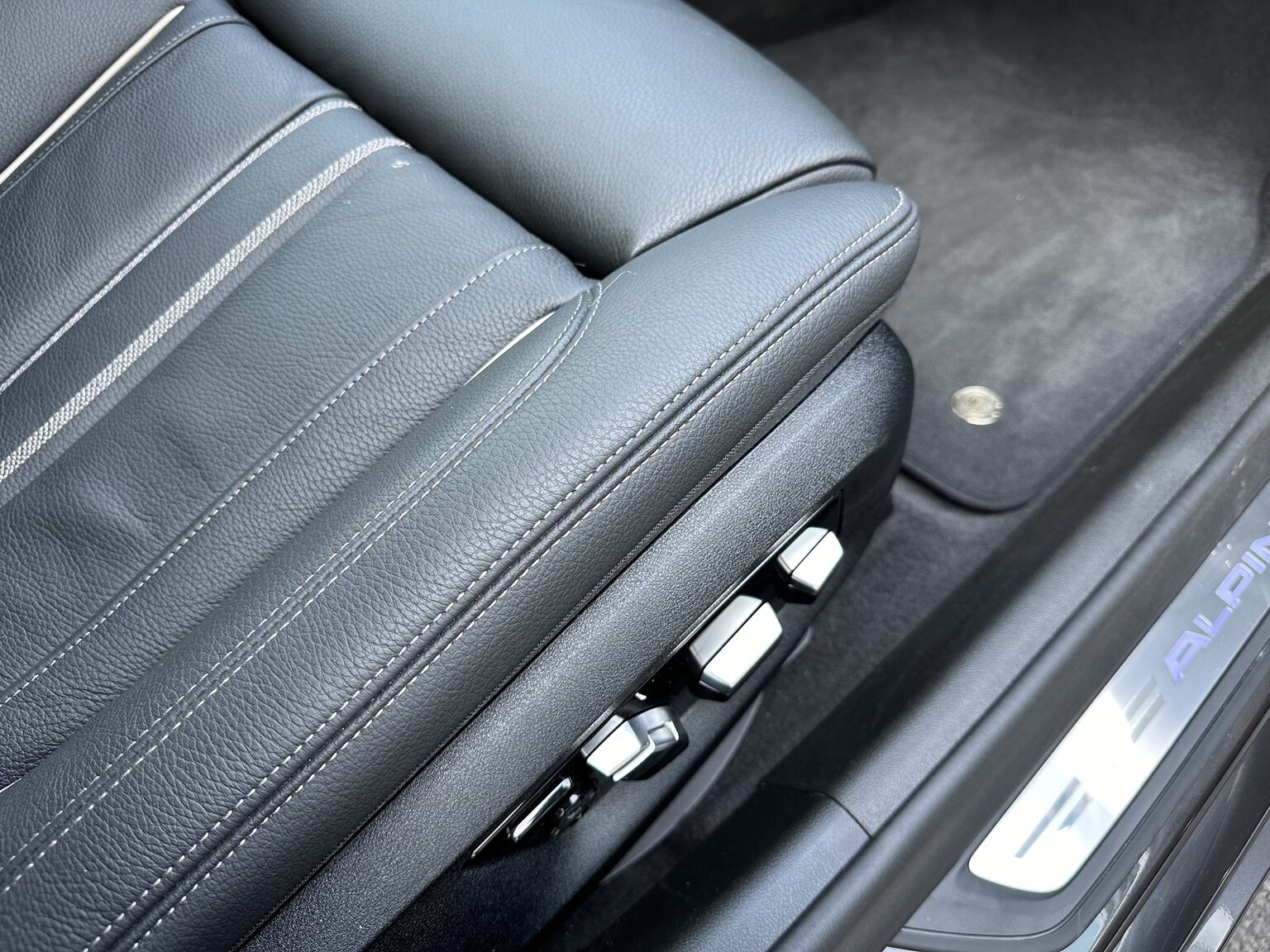 Interior image of 2019 ALPINA B5 S Bi-Turbo Sedan ALLRAD