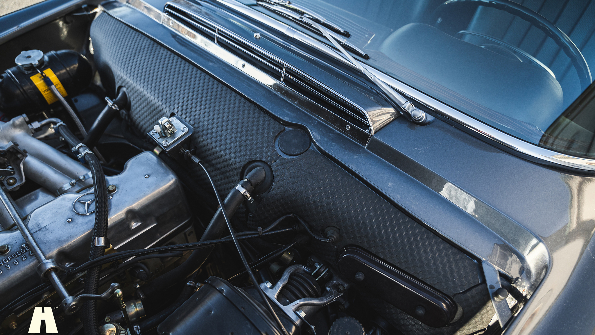 Image of 1970 Mercedes 280 SL Pagoda (9) mechanics