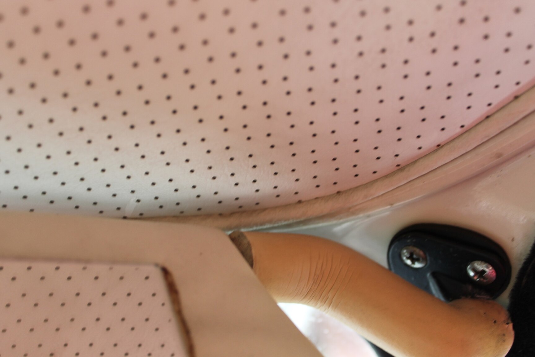 Interior image of 1968 Volvo P1800 S
