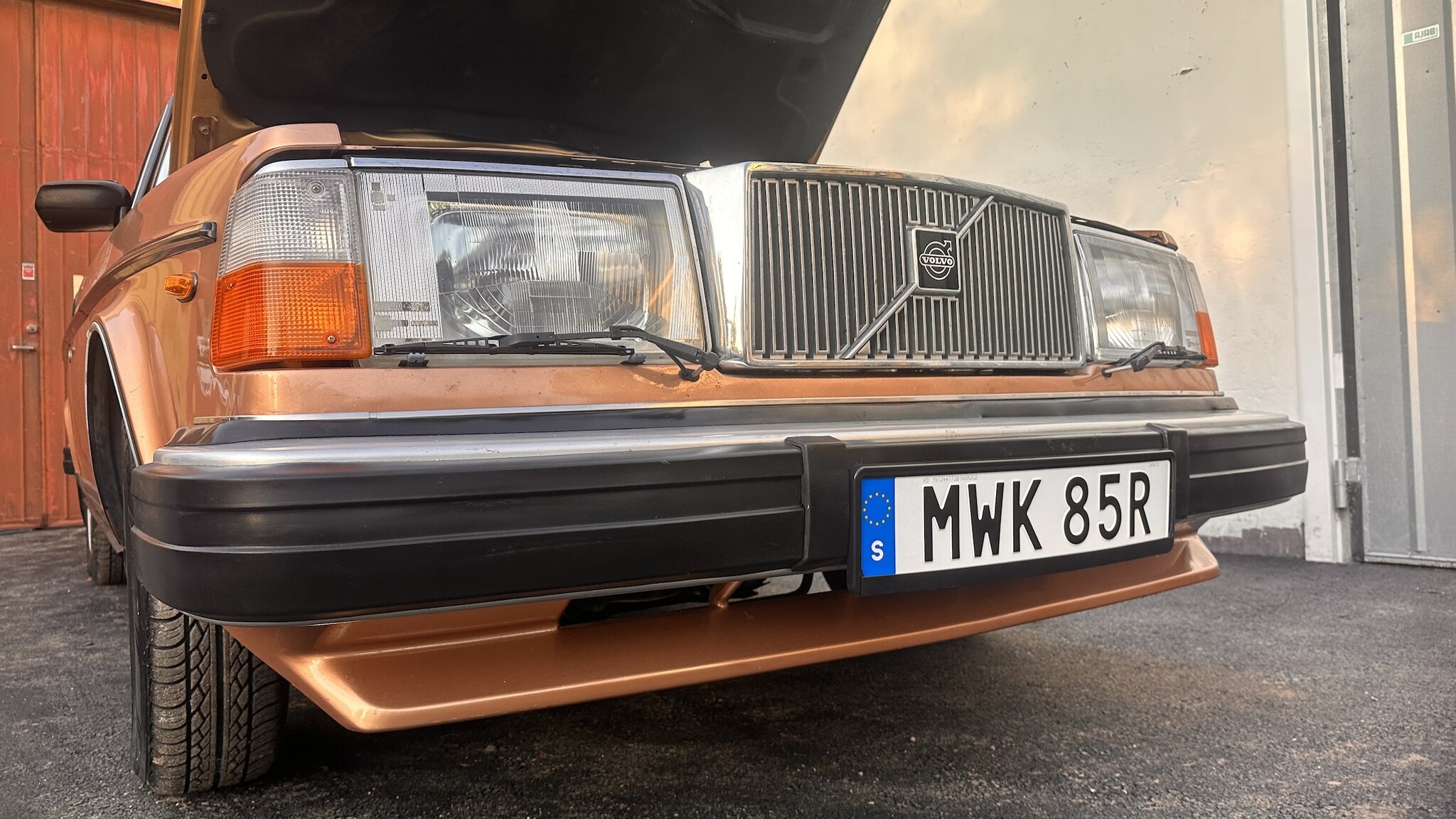 Exteriörbild på 1981 Volvo 244 GLE D6
