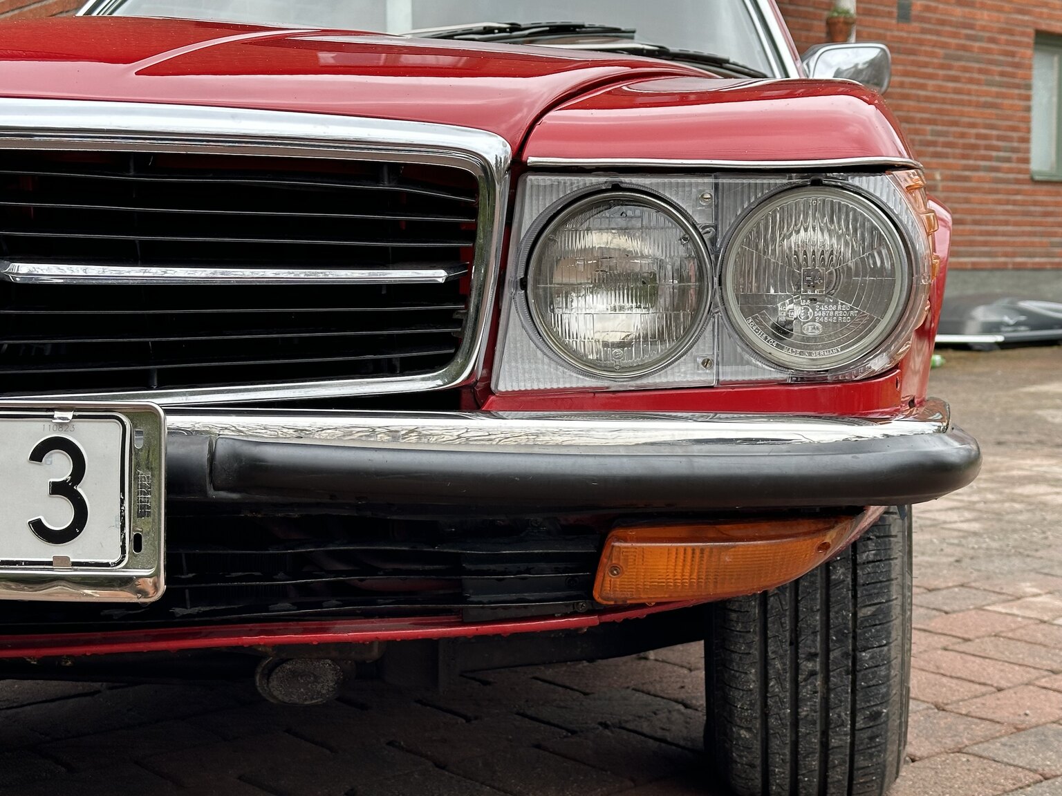 Exteriörbild på 1973 Mercedes-Benz 450 SL