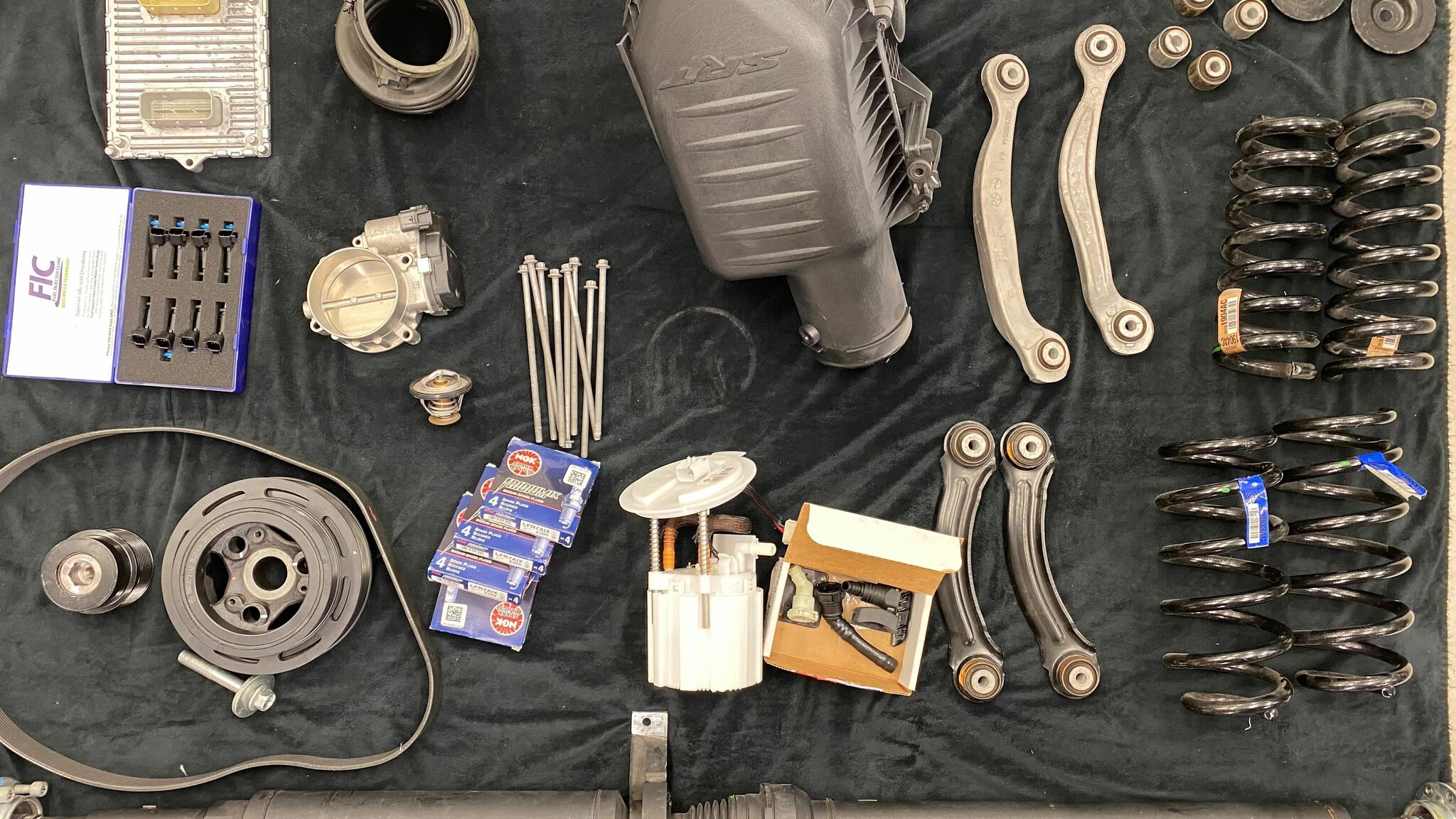 Image of 2018 Dodge Challenger Hellcat mechanics