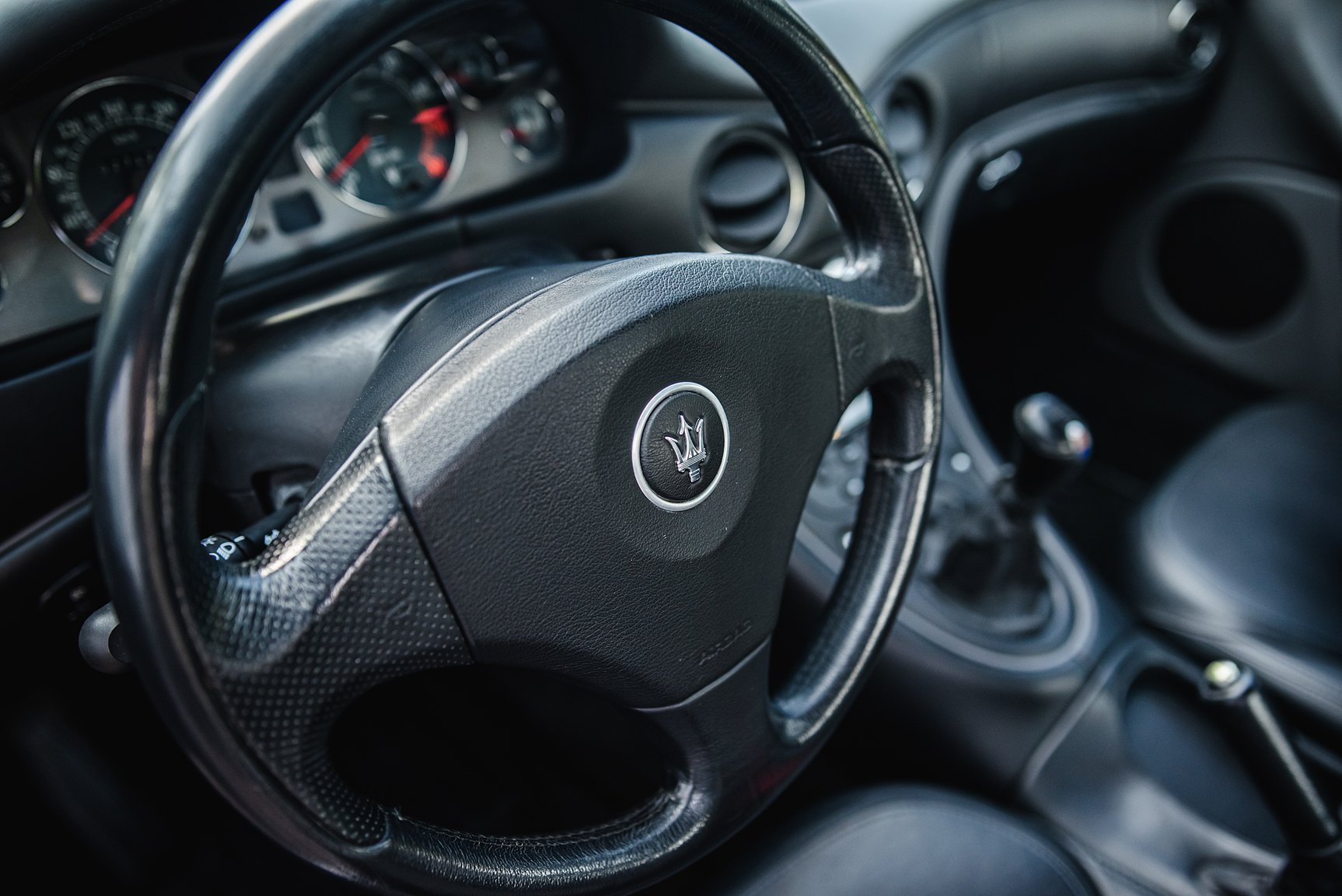 Interior image of 2000 Maserati 3200 GT