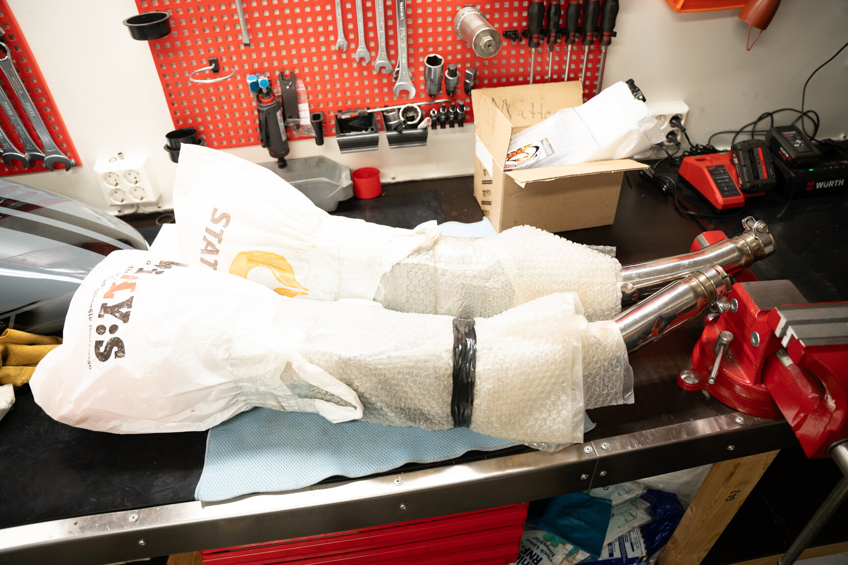 2013 Suzuki GSX1300R Hayabusa, Övrigt