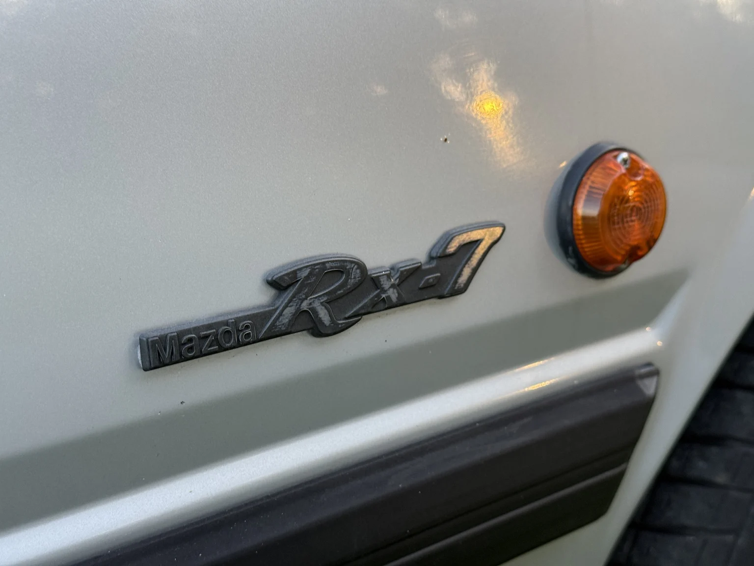 Exteriörbild på 1983 Mazda RX-7 (57)