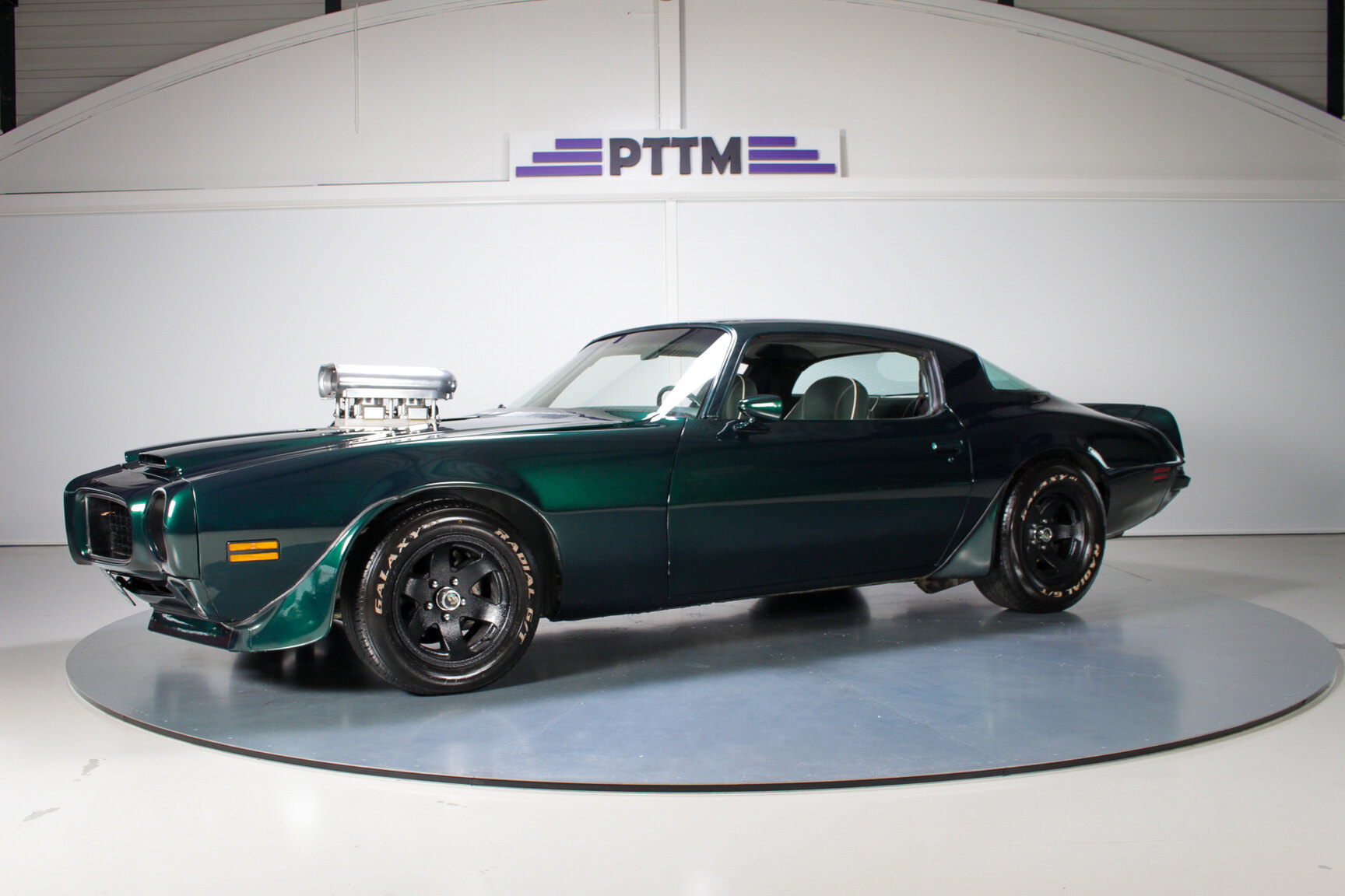 Exteriörbild på 1975 Pontiac Firebird Formula