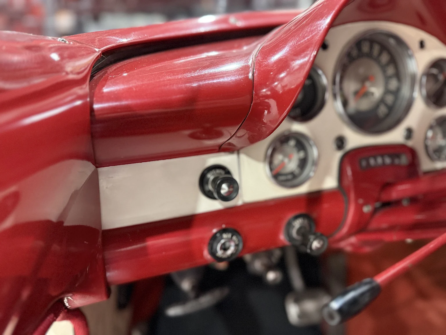 Innenraumfoto von 1956 Ford Fairlane Sunliner V8 5.1 (21)