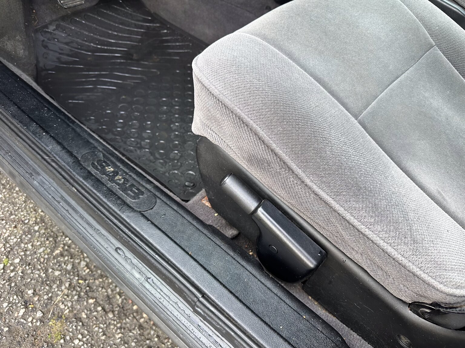 Interior image of 1996 SAAB 9000