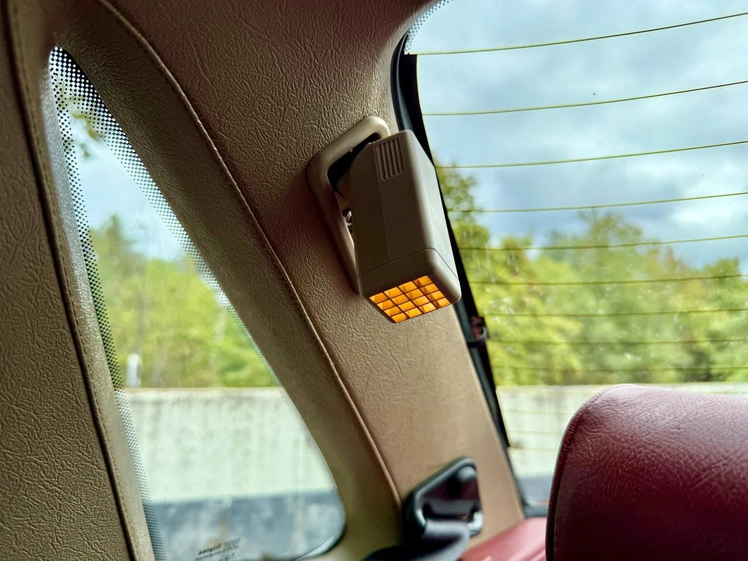 Interior image of 1988 Daimler Six (66)