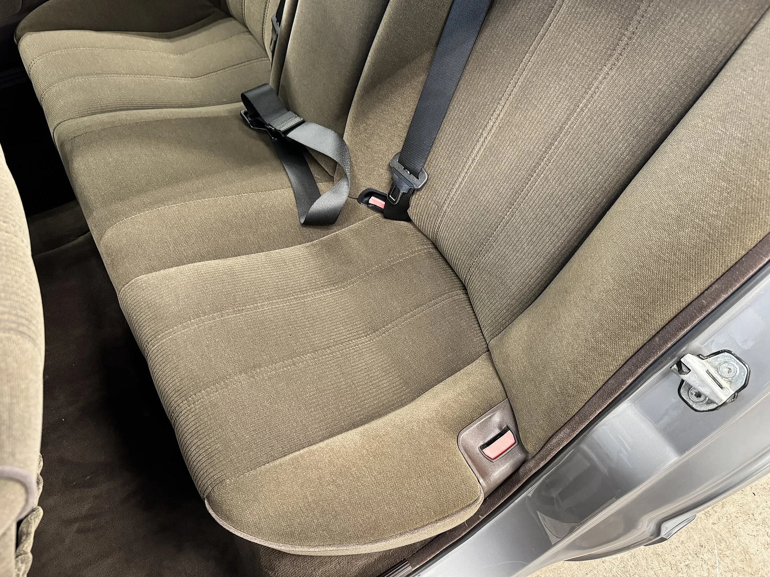 Interior image of 1988 BMW 535i - NO RESERVE (49)