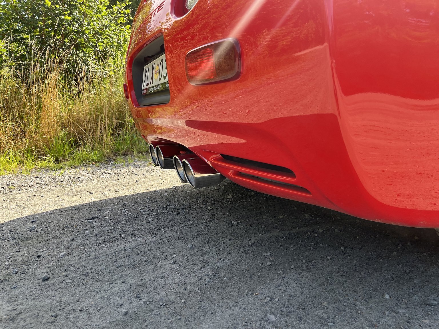 Exterior image of 2000 Chevrolet Corvette Cabriolet