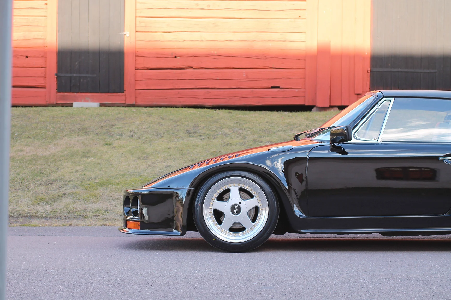 Aussenfoto 1976 Porsche 911 Targa Flachbau - Josef Zirkelbach DP (122)