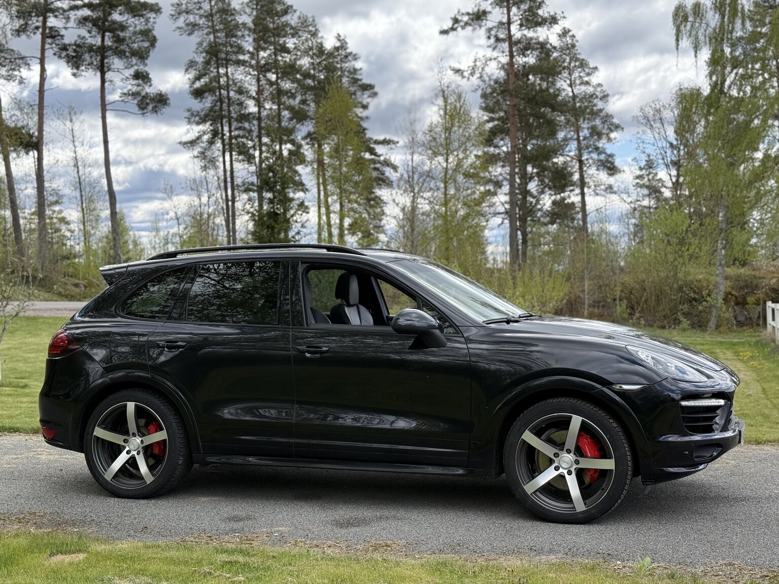 Exterior image of 2013 Porsche Cayenne GTS