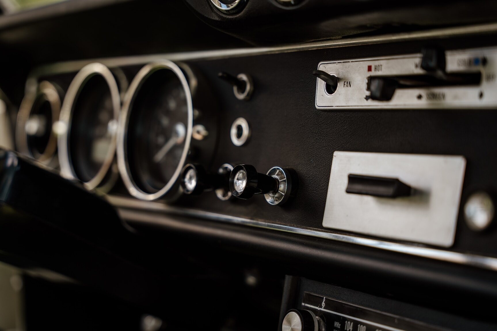 Interior image of 1968 Ford Cortina Lotus (16)
