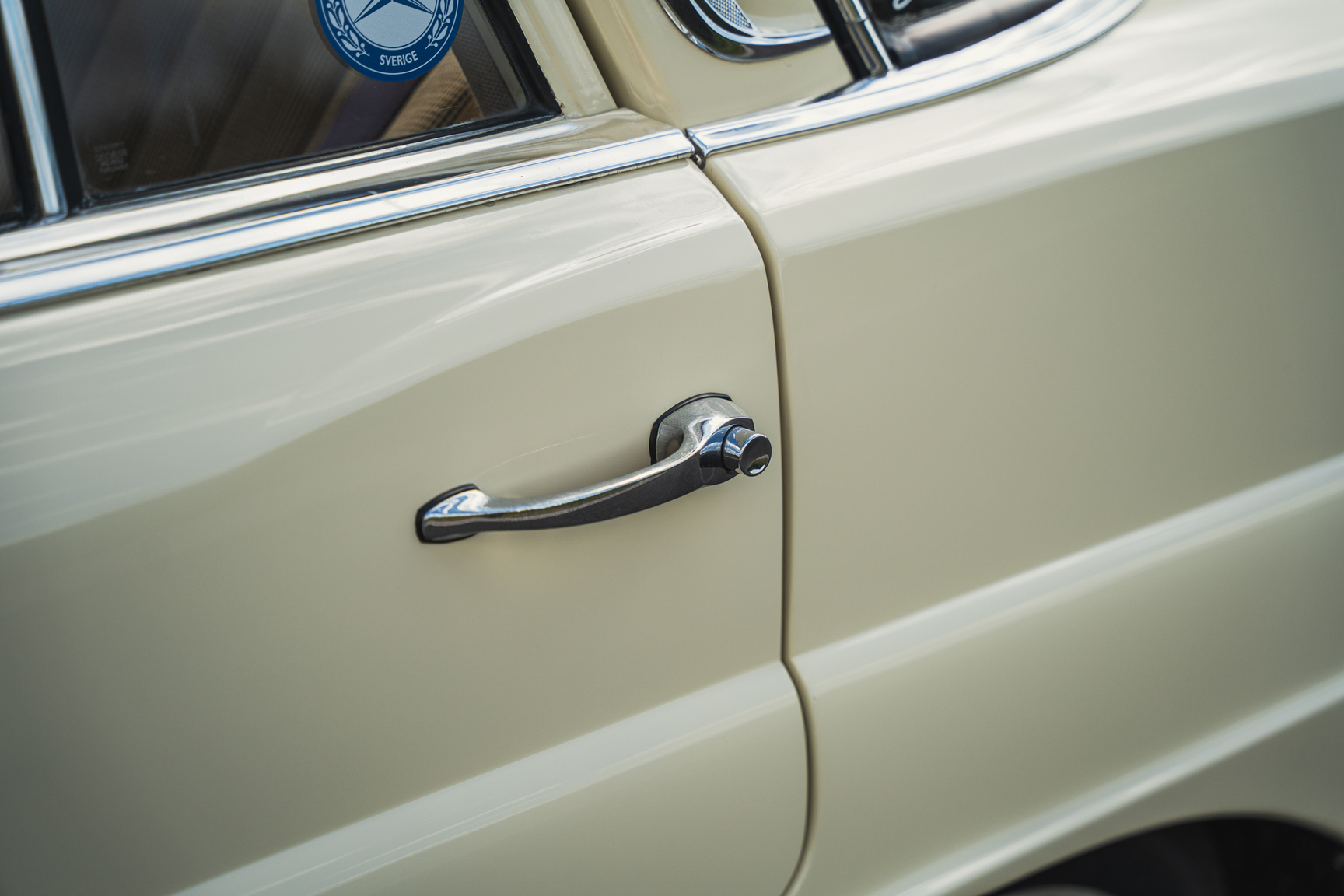 Aussenfoto 1966 Mercedes-Benz 200 D "Heckflosse"