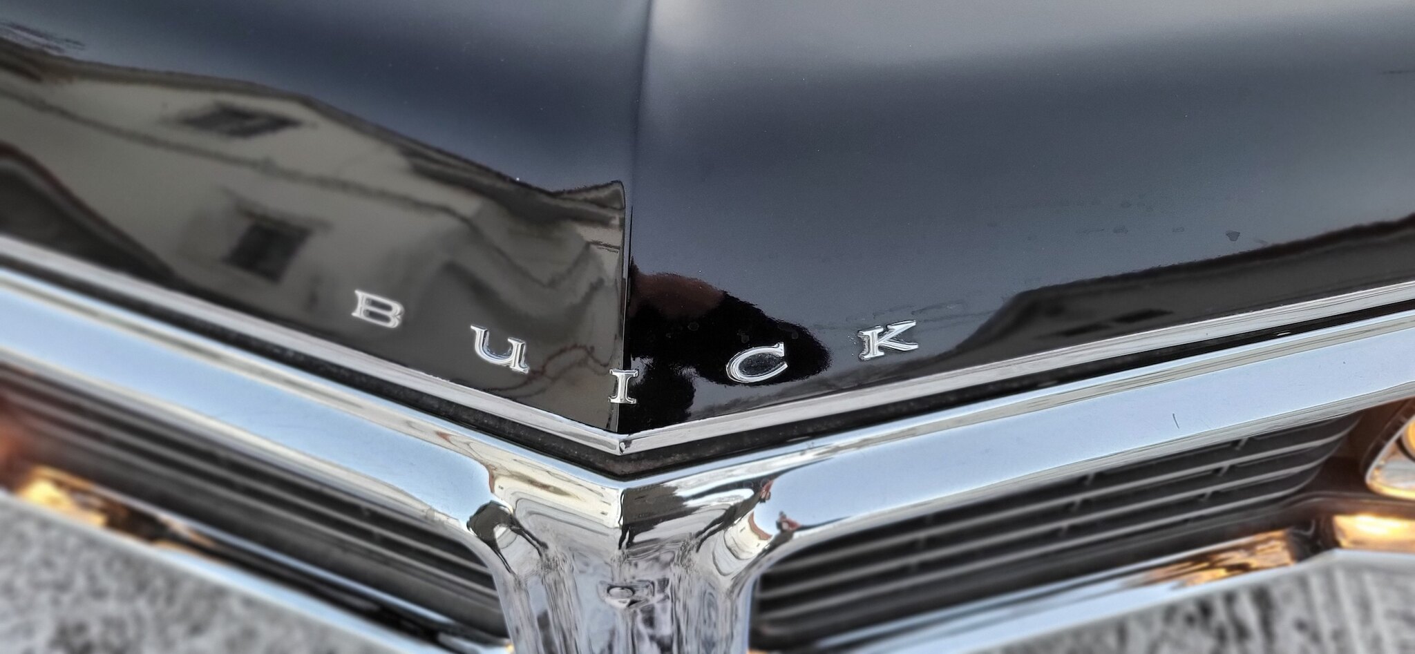 Exterior image of 1970 Buick Electra 225
