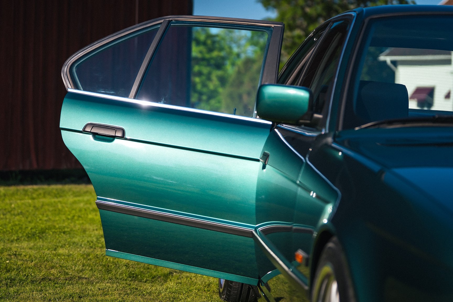 Exterior image of 1993 BMW 525 tds "No Reserve Auction"