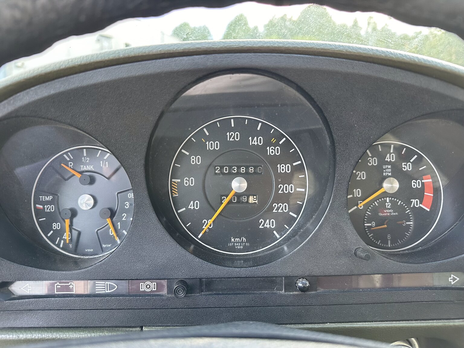 Interiörbild 1974 Mercedes Benz 450 SLC (10)