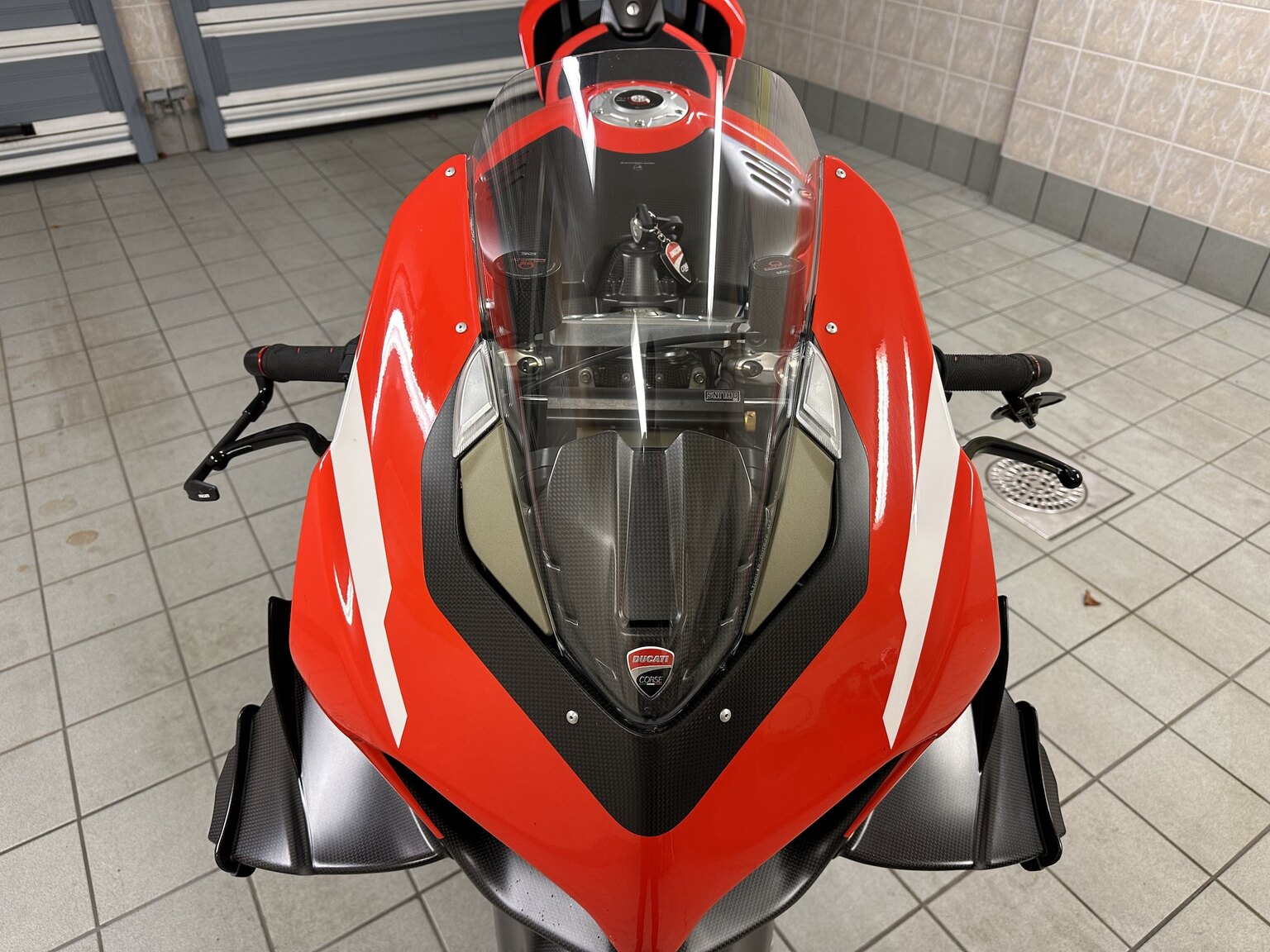 Aussenfoto 2021 Ducati Superleggera V4 23/500