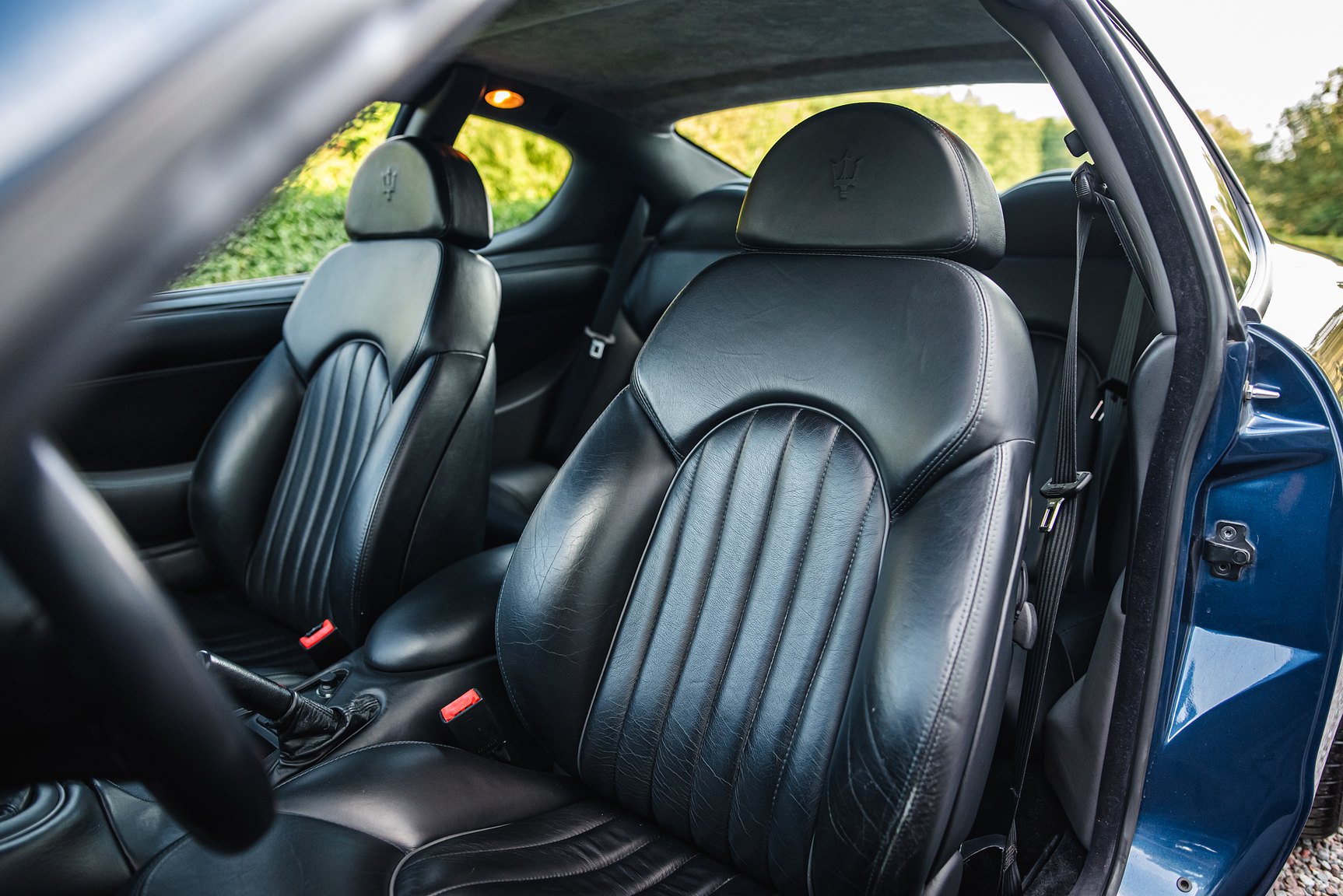 Interior image of 2000 Maserati 3200 GT