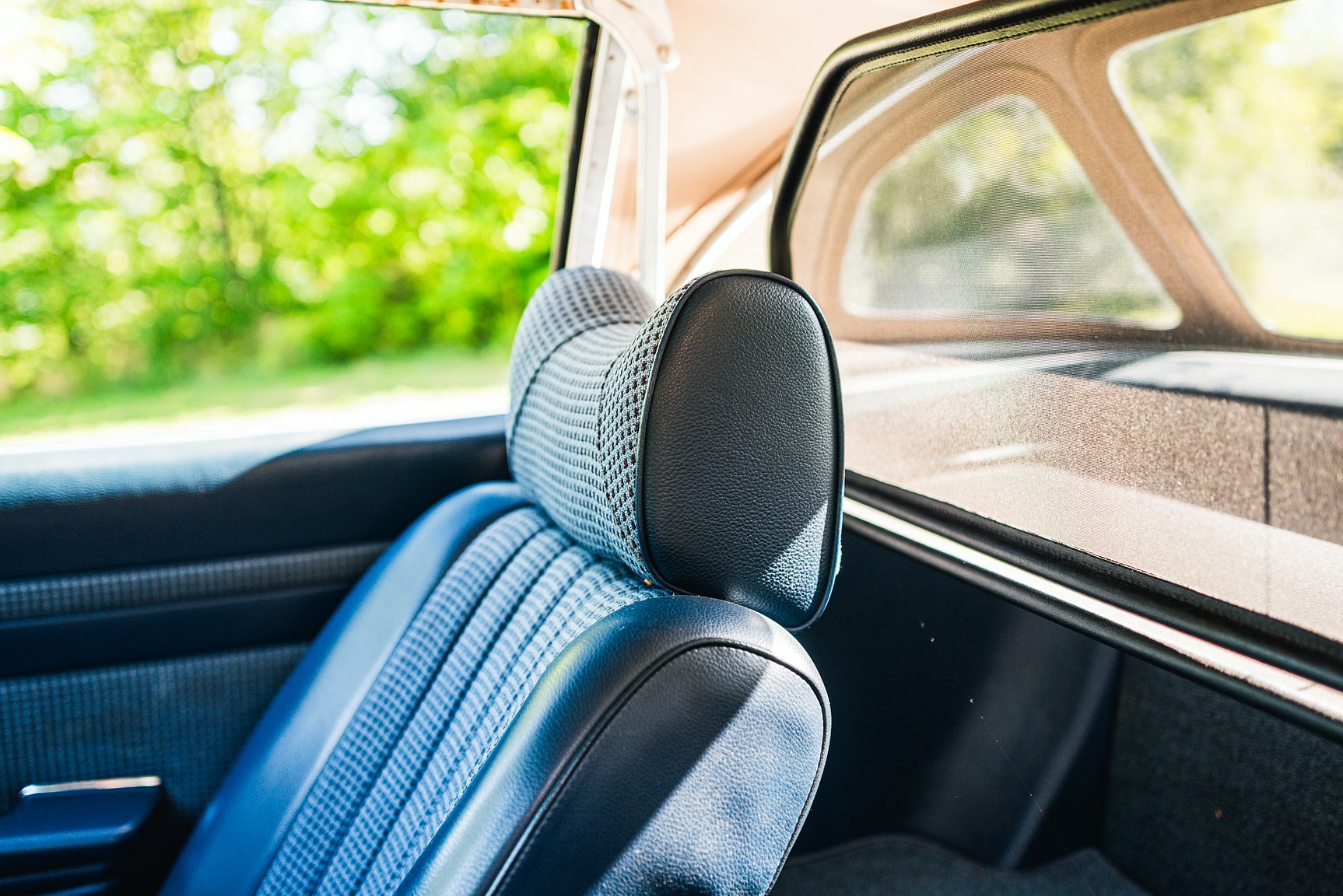 Innenraumfoto von 1972 Mercedes-Benz 350 SL