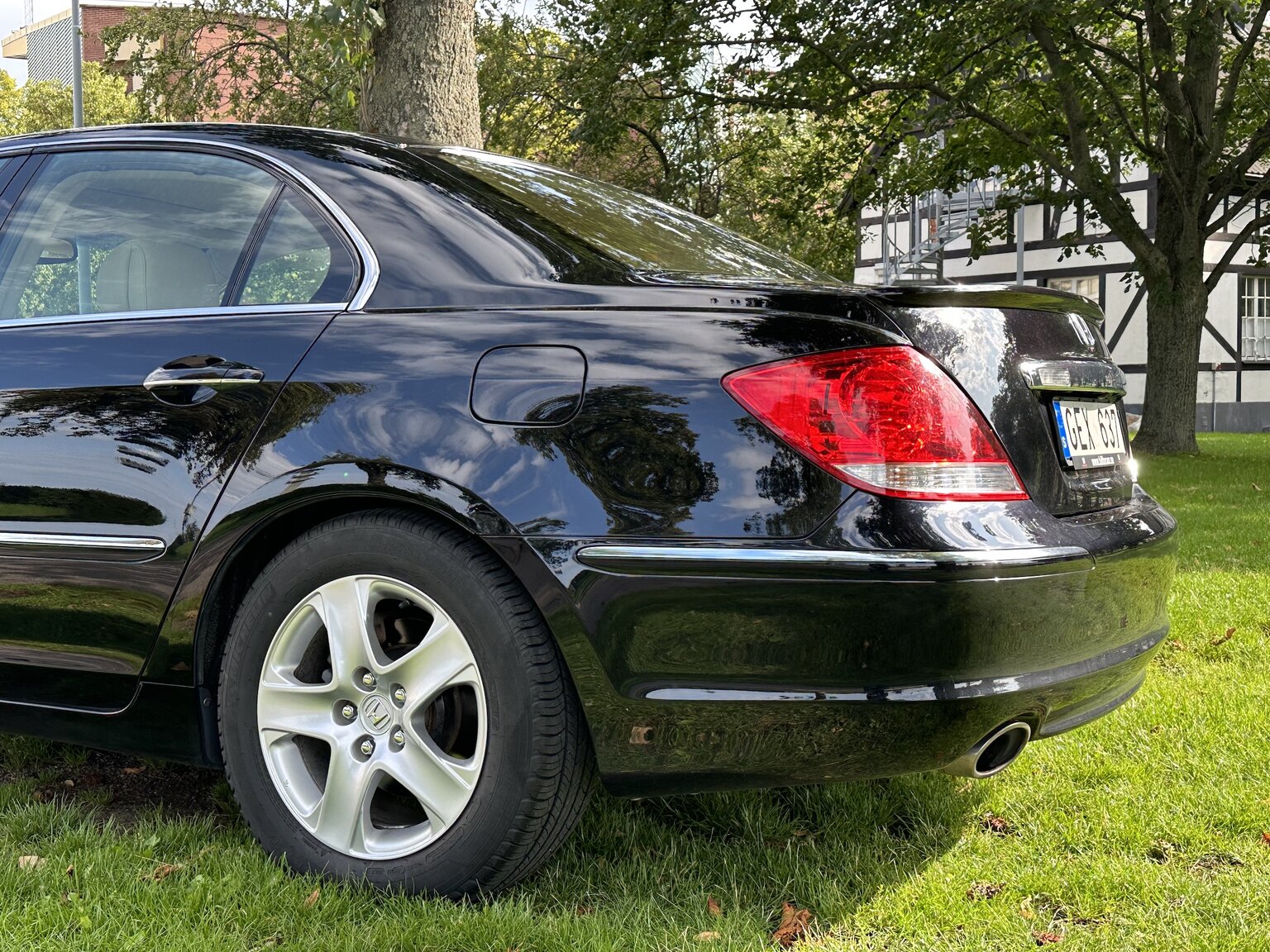 Aussenfoto 2007 Honda Legend (9)