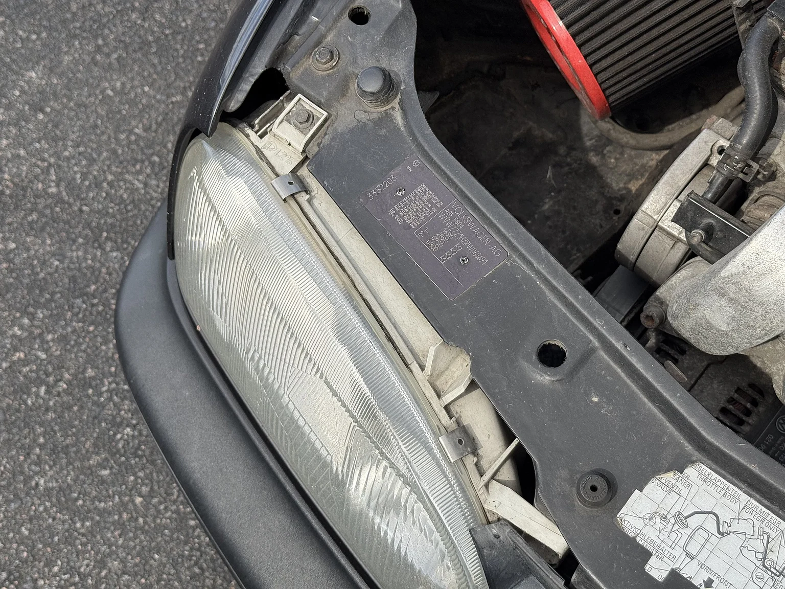 Image of 1994 Volkswagen Golf 3-door VR6 mechanics (10)