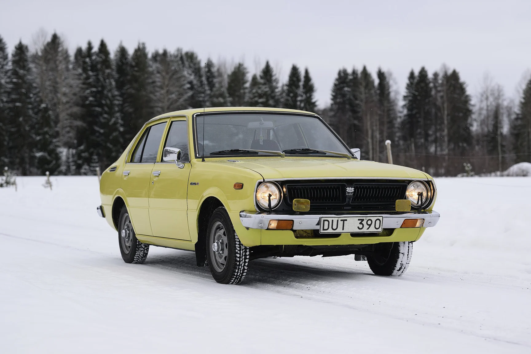 Exteriörbild på 1975 Toyota Corolla KE30 (24)