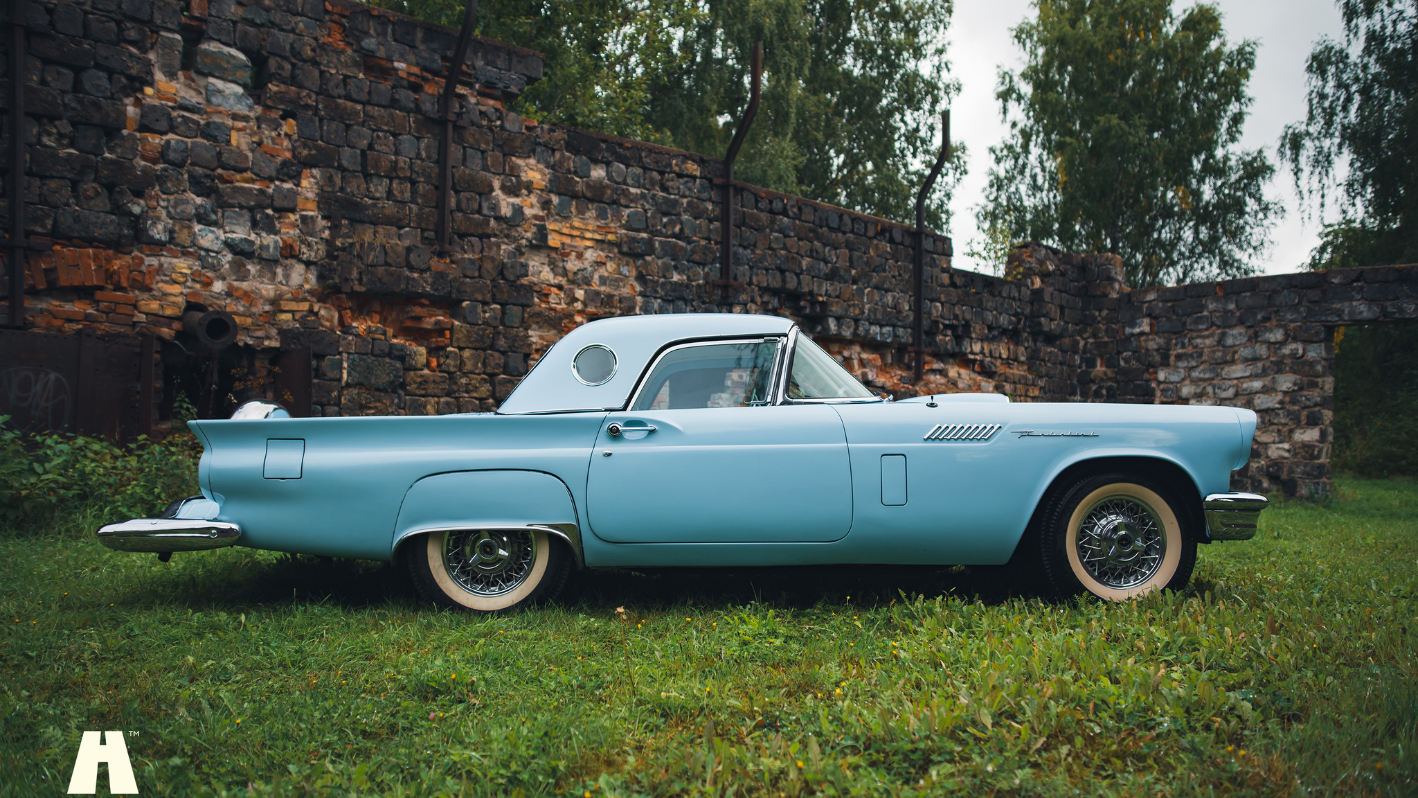 Exteriörbild på 1957 Ford Thunderbird D-Code