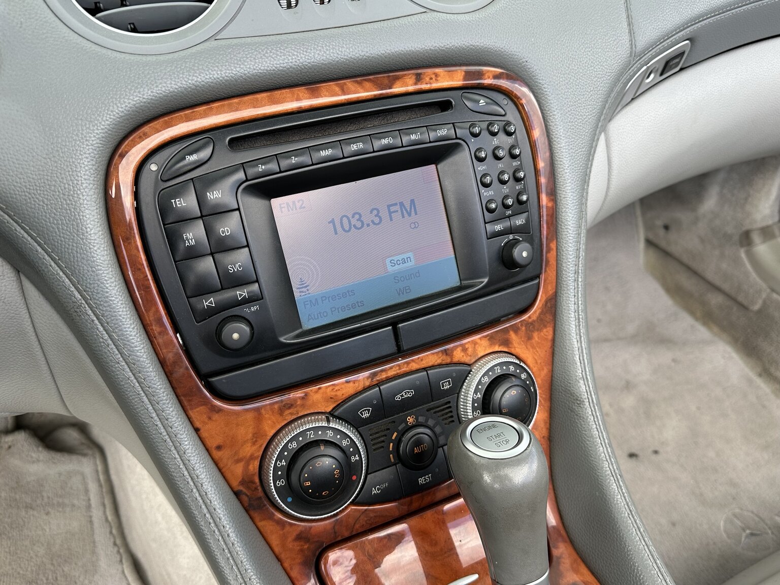 Interiörbild 2003 Mercedes Benz SL 500