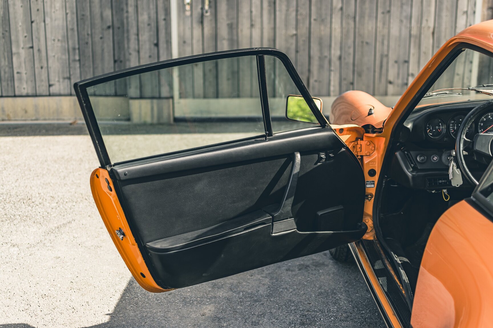 Interior image of Porsche 911 Carrera (5)