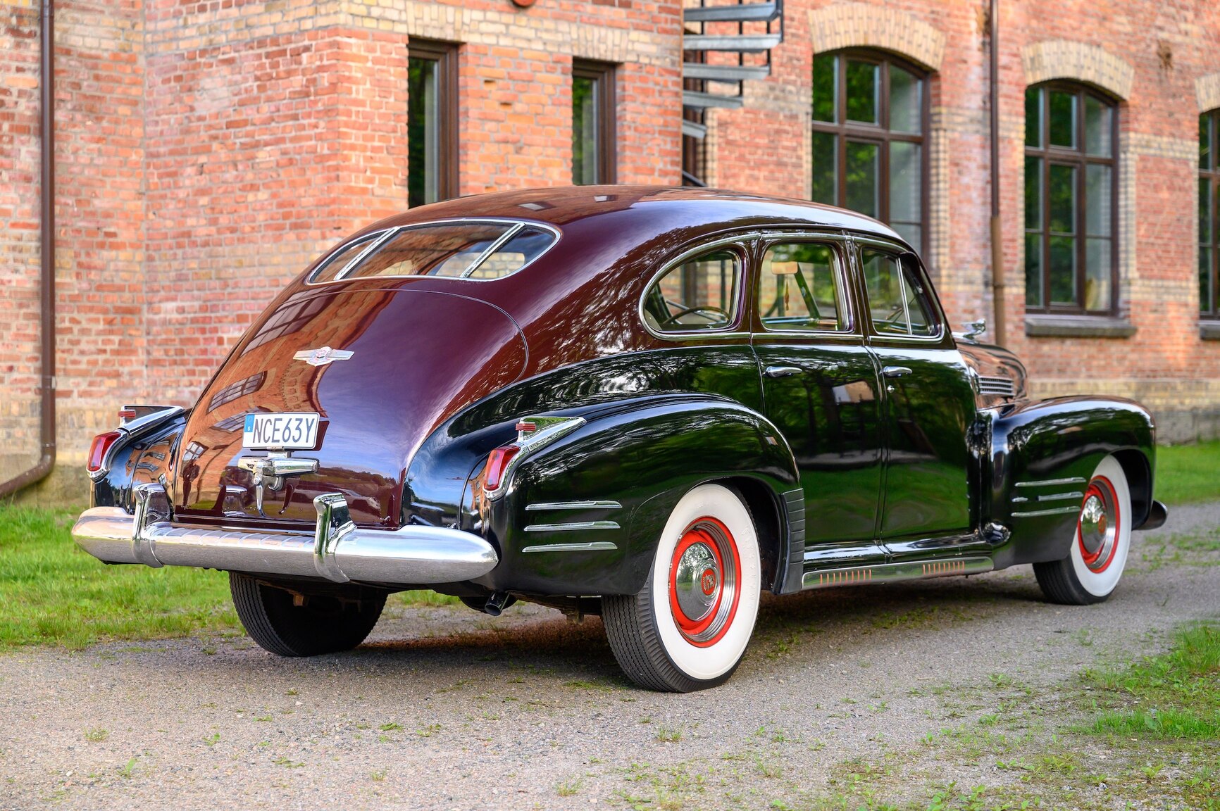 Exteriörbild på 1941 Cadillac Model Sixty-One Fastback (9)