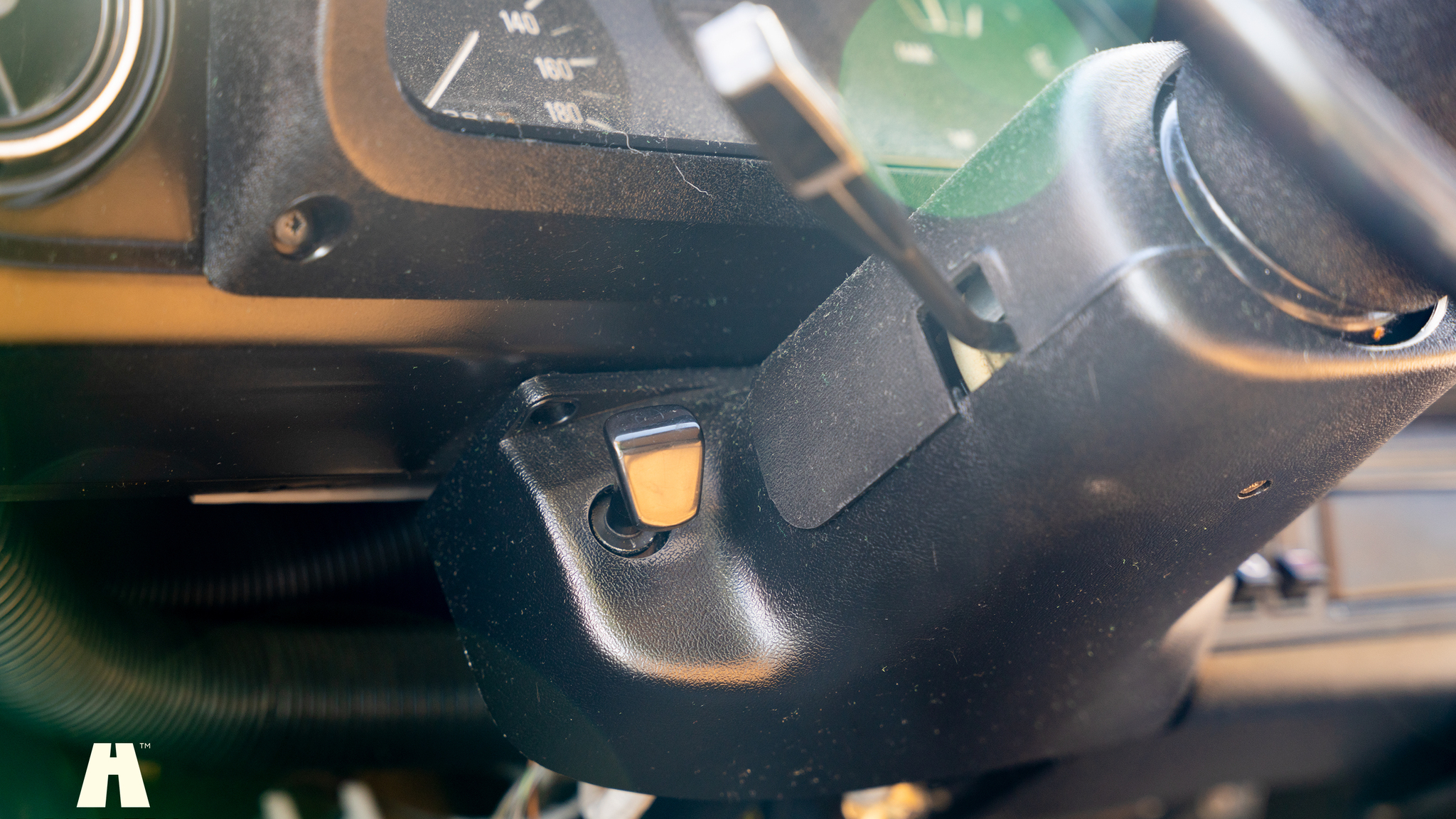 Innenraumfoto von 1975 Ford Escort MARK II  (18)