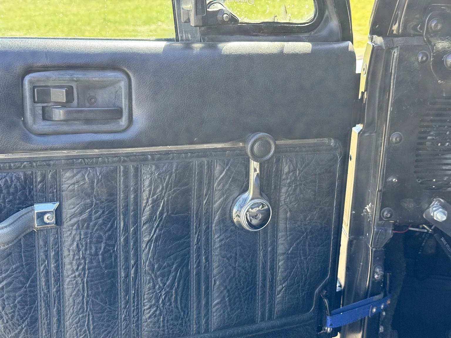 Exteriörbild på 1990 Jeep Wrangler Islander (68)