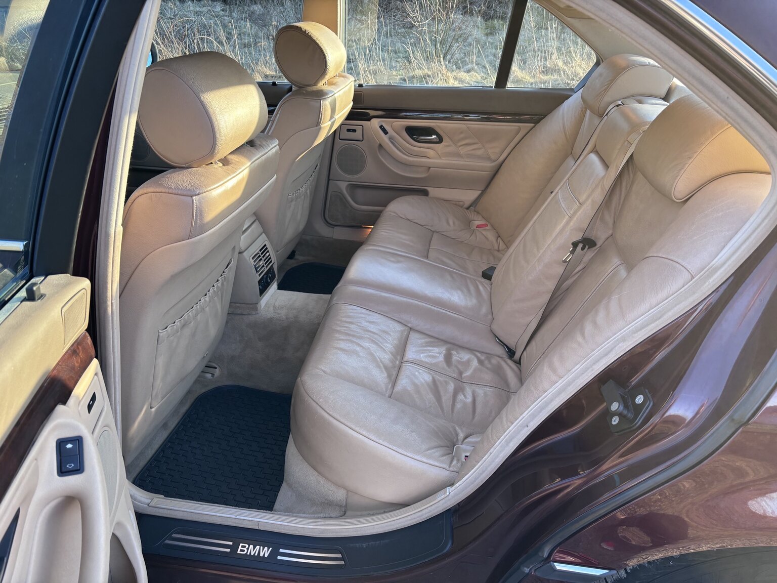 Innenraumfoto von 1996 BMW 728iA