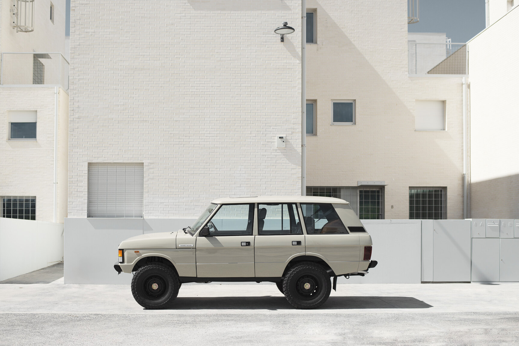 Aussenfoto 1991 Range Rover Restomod
