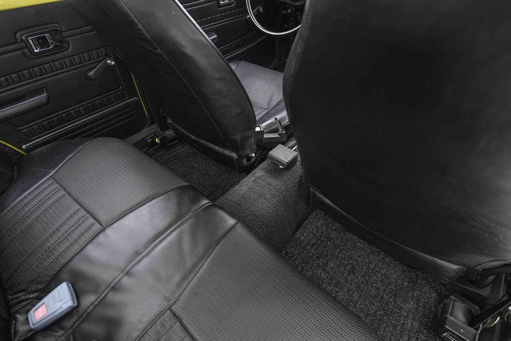 Interiörbild 1975 Toyota Corolla KE30 (24)