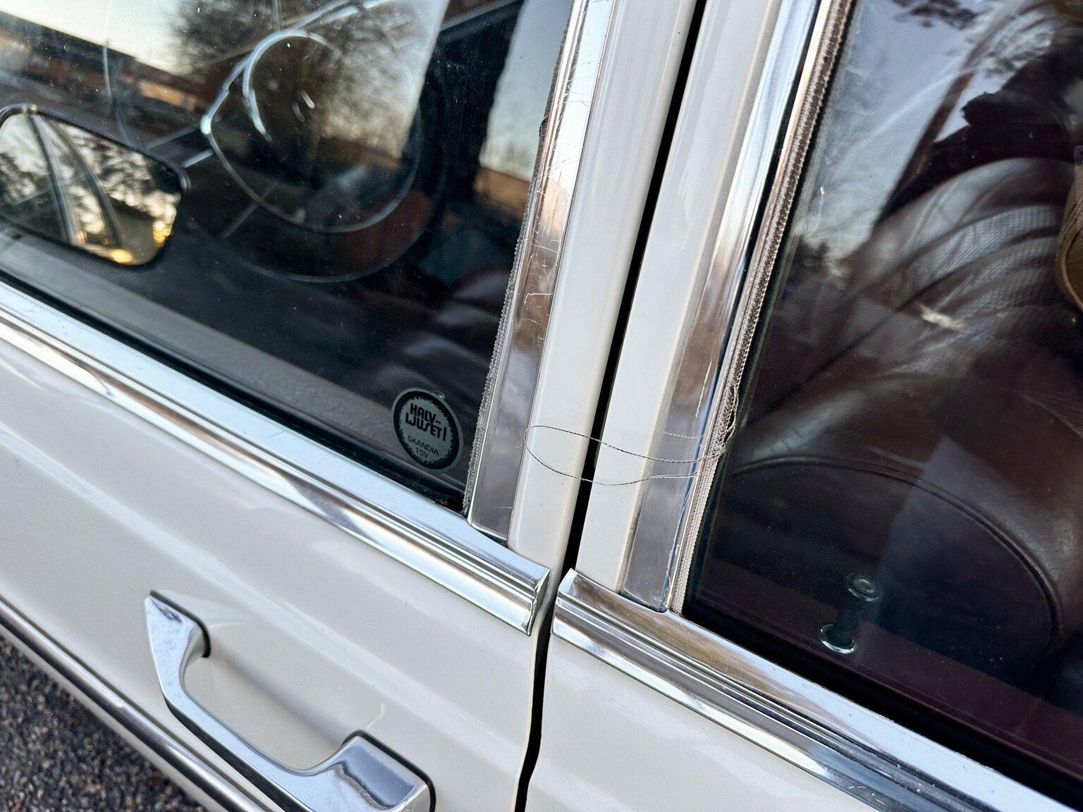 Exterior image of 1967 Mercedes-Benz 250 S