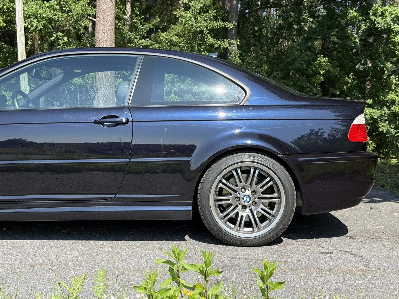 Exterior image of 2004 BMW M3 Coupé (22)