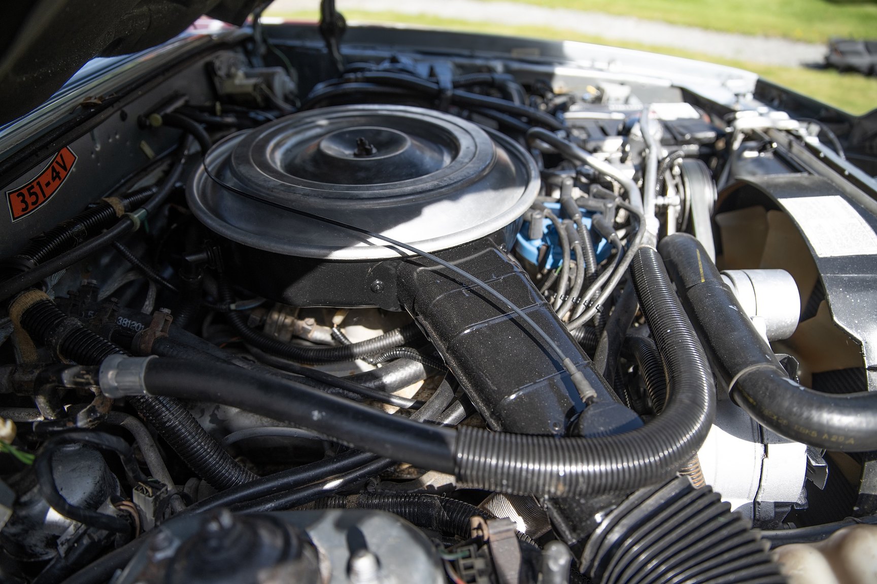 Image of 1985 Lincoln Continental 5.0 V8 EFI mechanics