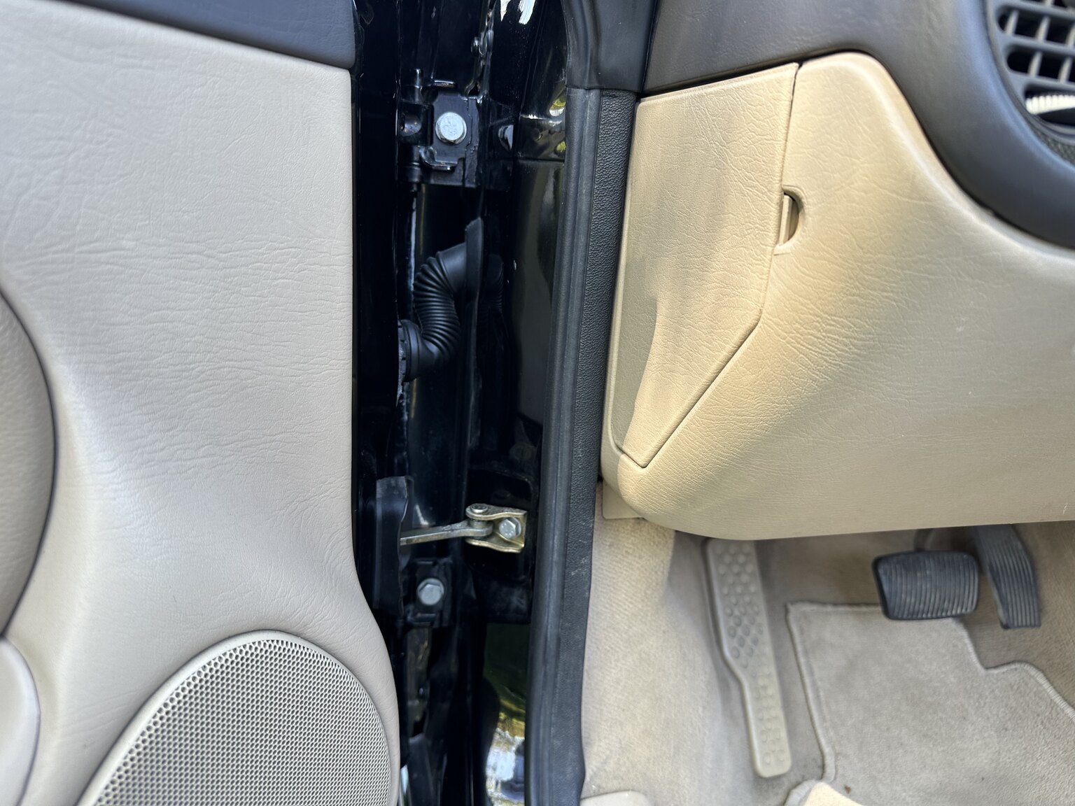 Interiörbild 2003 SAAB 9-3 Aero Turbo Cabriolet