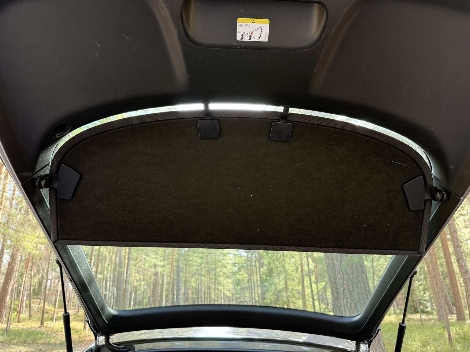 Interior image of 2011 Audi TT RS Coupé