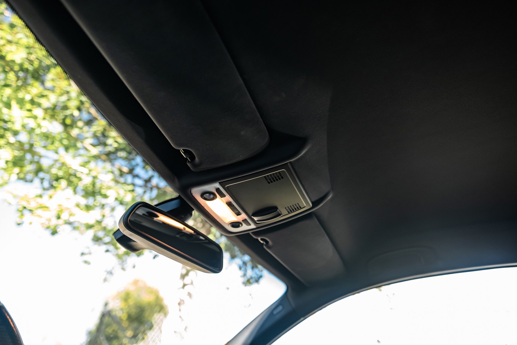 Interior image of 2009 BMW 325Xi